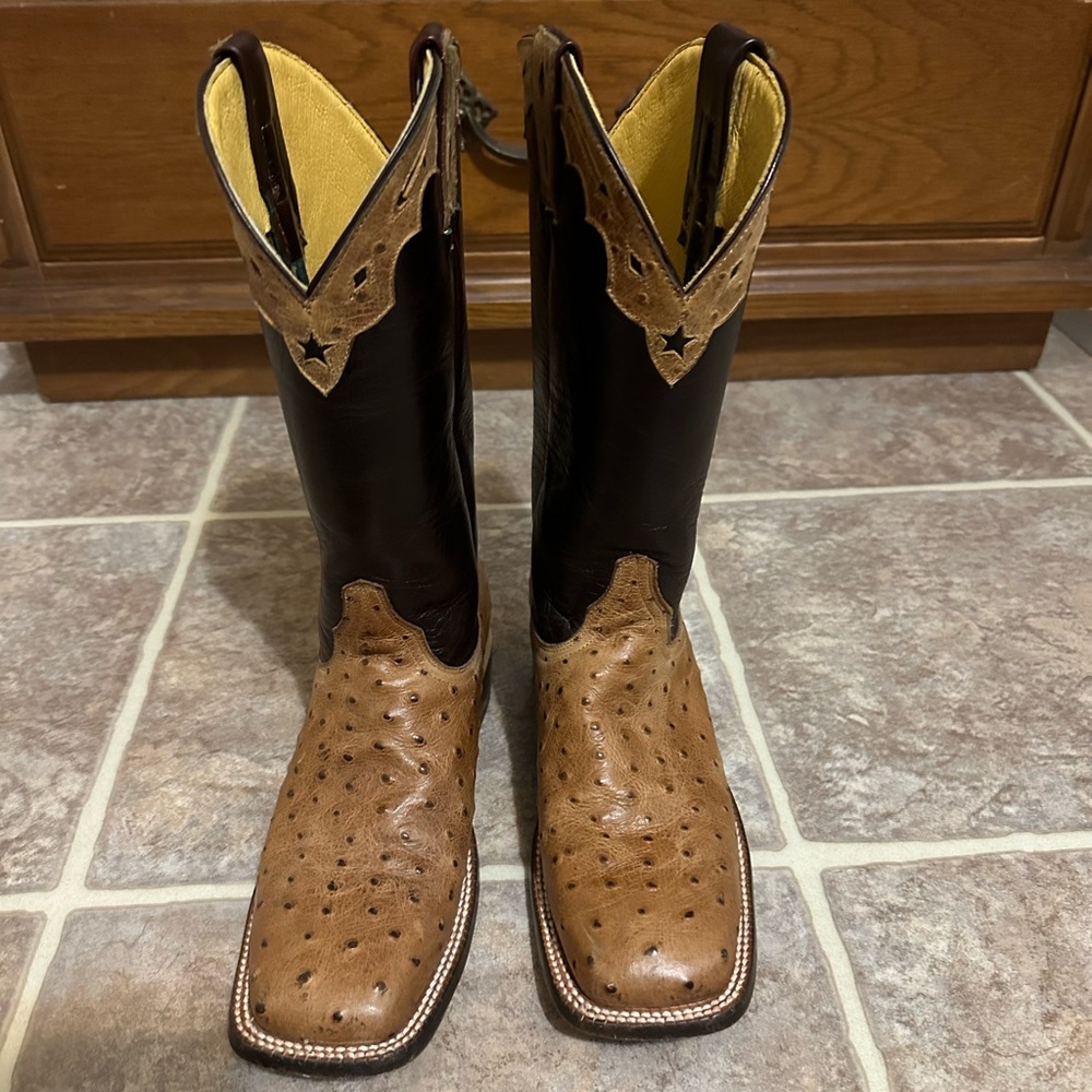 Sz 7M/9W cowboy boots. Worn once $175